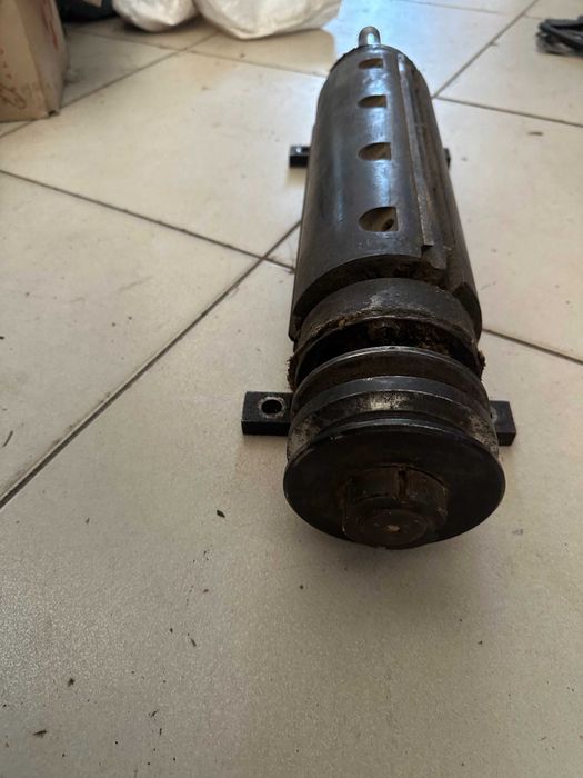 Вал циркулярки 3 ножа. Деревообрабативающий станок