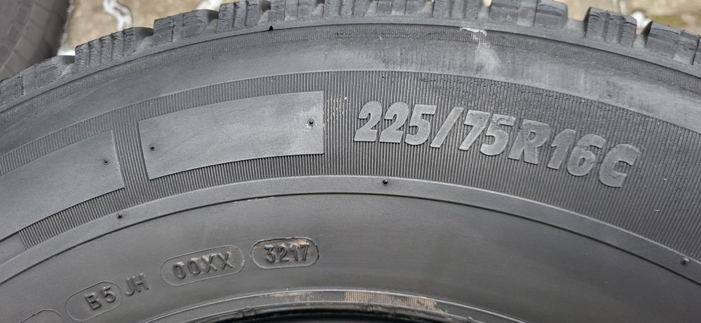 Michelin Agilis Alpin 225/75 R16 C