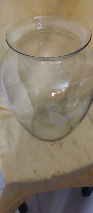 Jarro em vidro grande otimo para decorar a casa