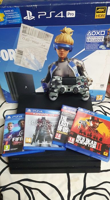Ps4 PRO  desbloqueada novo modelo com extras