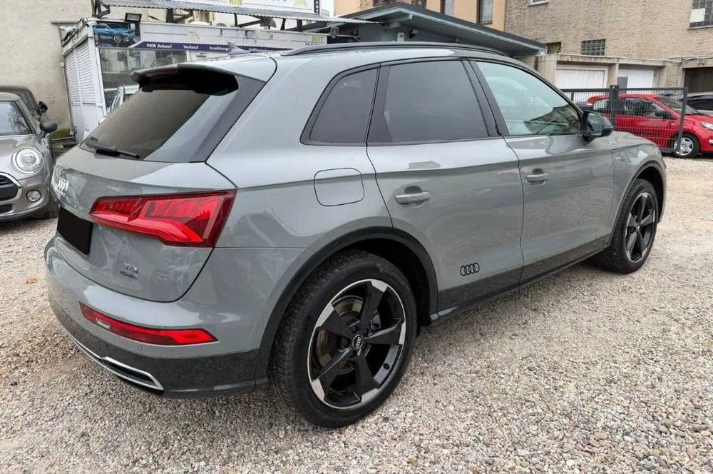 Audi Q5 S-Line 2.0 TDI