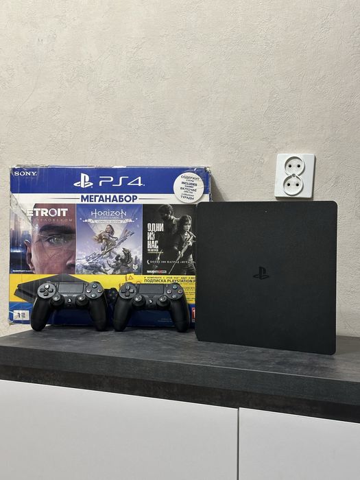 Продам PS4 Slim 1 tb PlayStation 4 - 2 DUALSHOCK