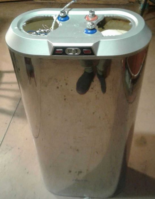 Бойлер Garanterm  50л.  НЕрабочий. Сгорел ТЭН