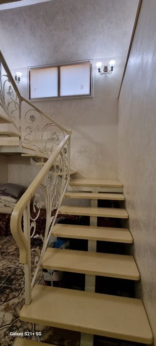 Актуально . Сучасний будинок в Херсоні . Гараж . Власний двір .