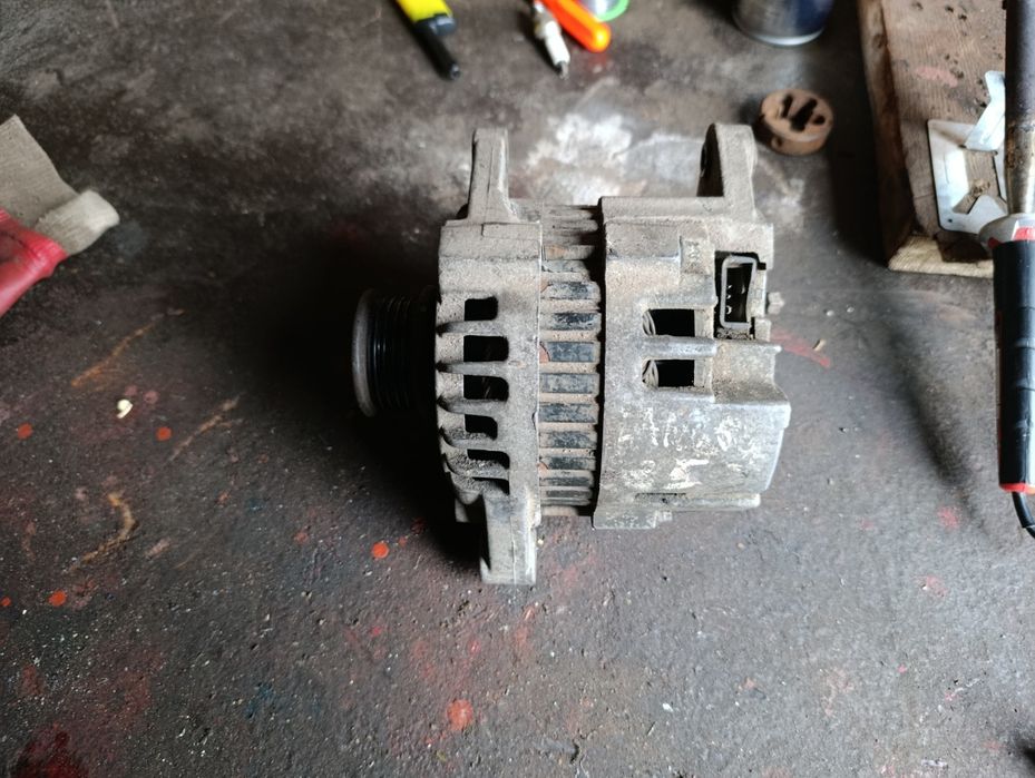 Продам гениратор ланос 1.5