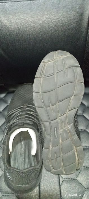Женские кроссовки Skechers