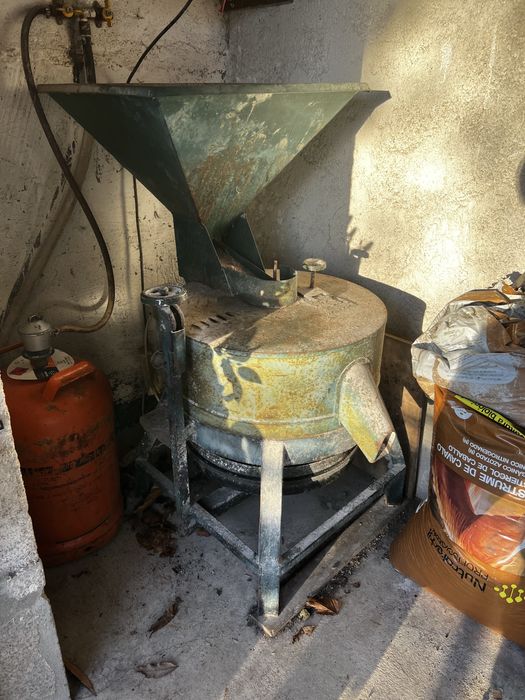 Moinho eletrico de milho