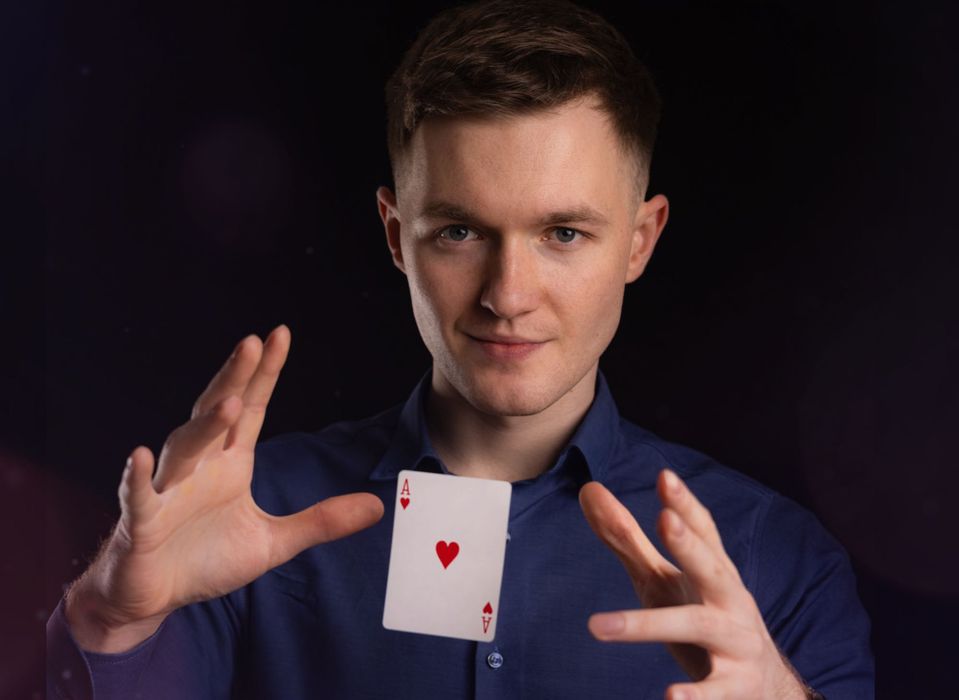 Iluzjonista Magik Hubert Burzyński magia - urodziny, wesele, festyny