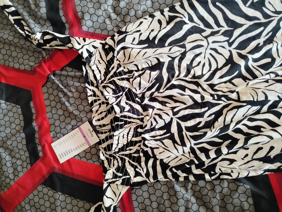 Spodnie damskie M nowe