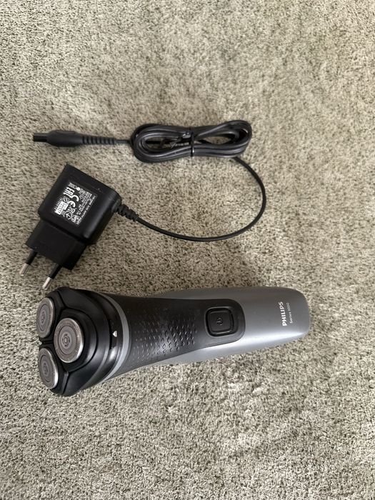 Бритва Philips 1000