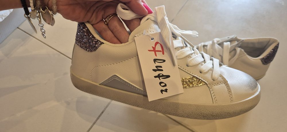 Nowe buty sportowe 36