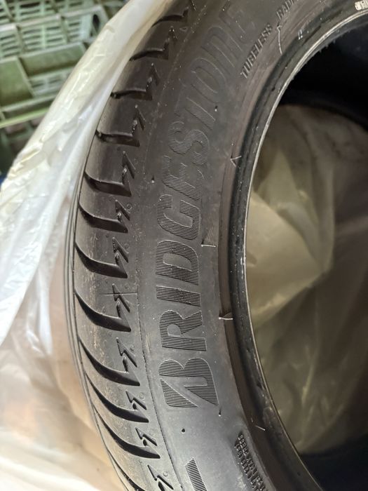 Sprzedam komplet opon bridgestone 225/45/17