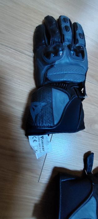 Luvas Dainese novas