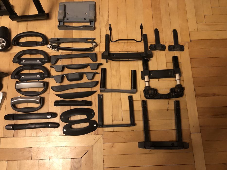 Запчастини для валізи-чемодана,колеса,ручки ,ніжки