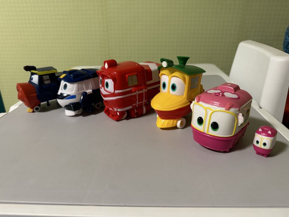 Роботи поїзда, потяги; роботы поезда