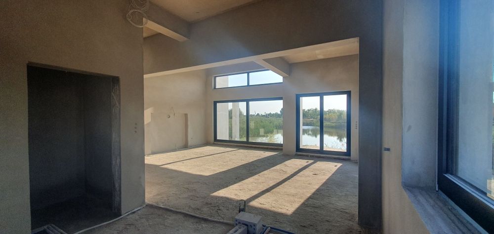 Tynki maszynowe gipsowe i cementowo-wapienne