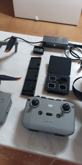 DJI Air 2S - Fly more combo - 4 baterias