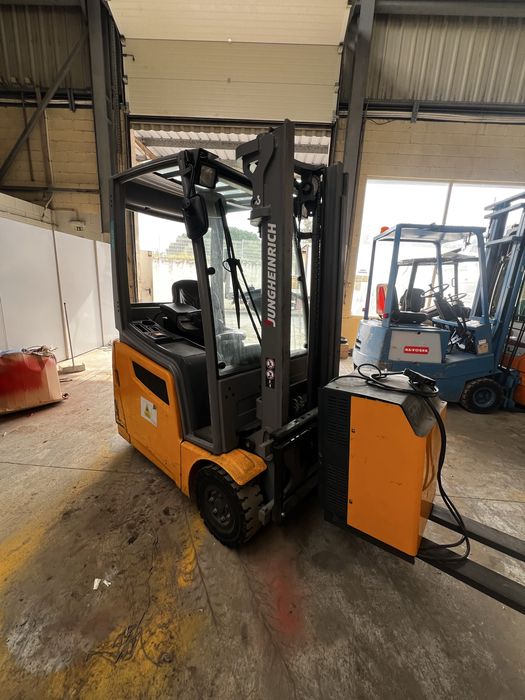 Empilhador eletrico 3 rodas “923 horas”