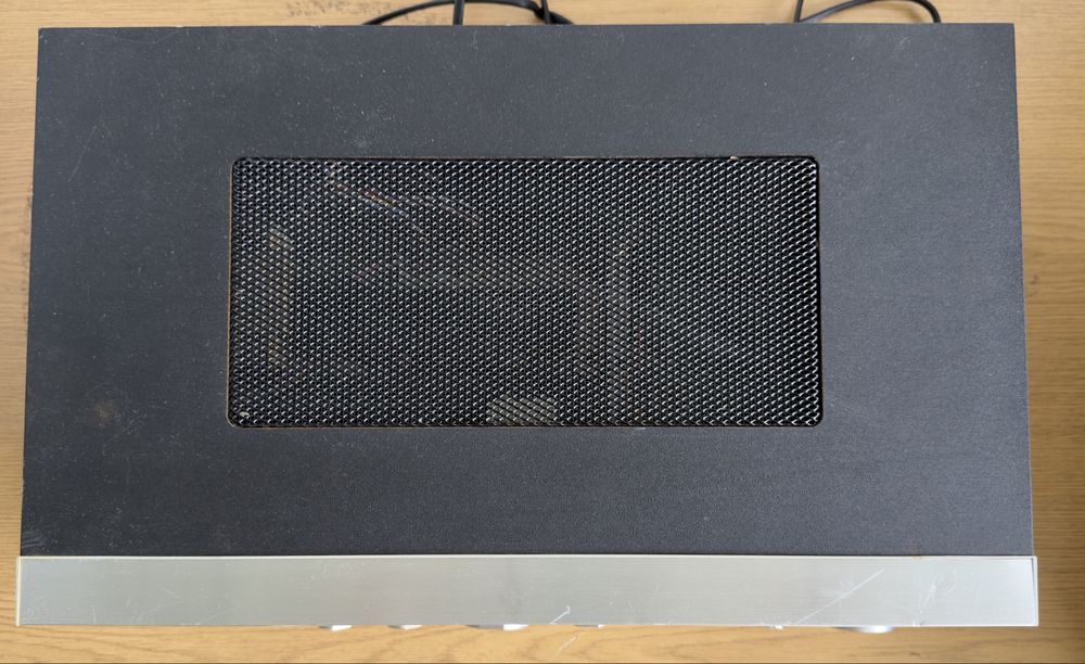 Amplituner stereo Sanyo Model 2016 – klasyczny vintage / retro
