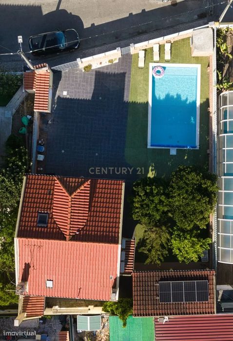 Moradia Térrea T3  com Piscina- Furo água  - Aroeira