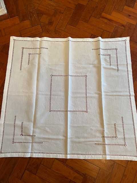 Toalha antiga bordada