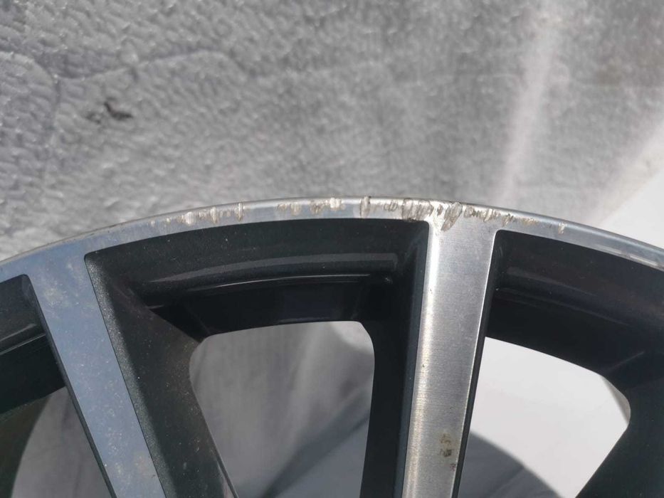 Felga aluminiowa 8,5Jx19 Audi A4 A5 A7 S5 S7 5x112 ET32