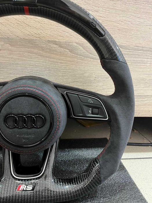 Volante Audi A3 8V A4 B8 TT 8J Q3 Q5 (S-Line / RS) Estilo R8