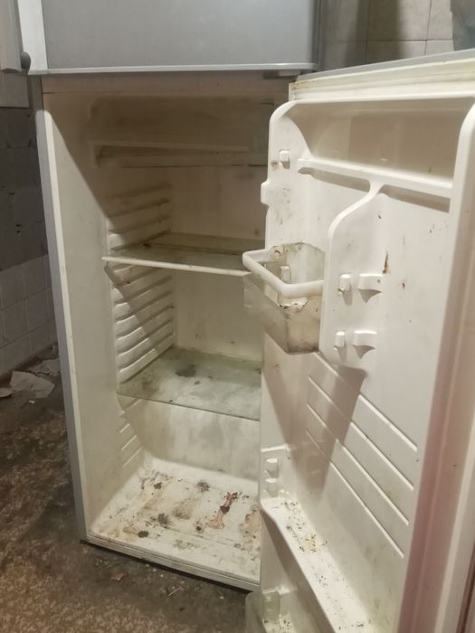 Холодильник sharp sj 304n sl б/у.