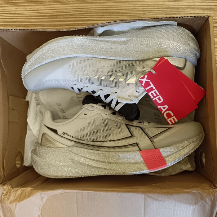 кросівки Xtep 2000 v5.0 2026p унісекс