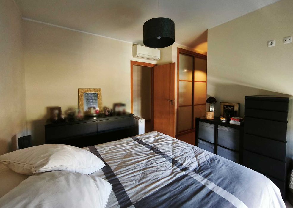 Vende-se apartamento T4