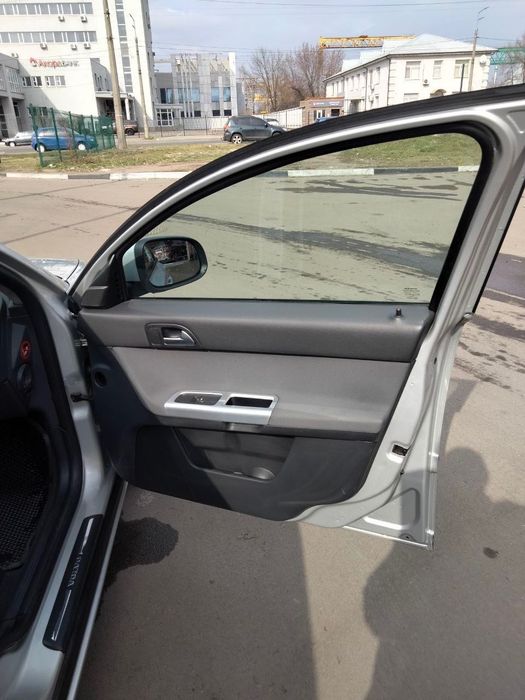 Продам автомобіль Volvo V50 1.6D2