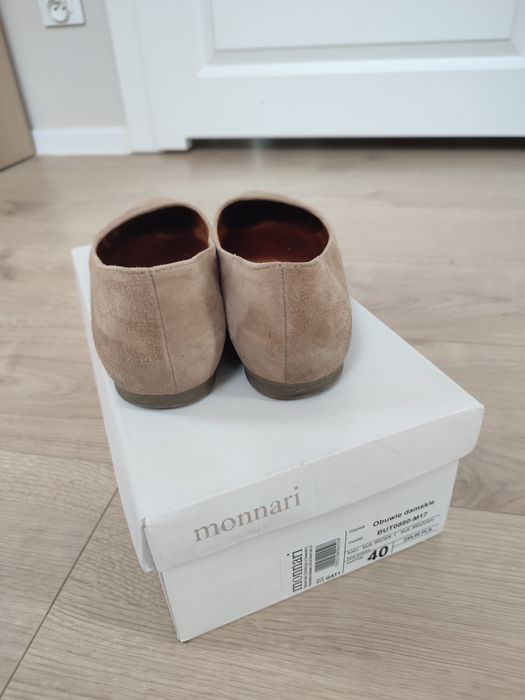 Baleriny buty skórzane Ryłko z różą 39
