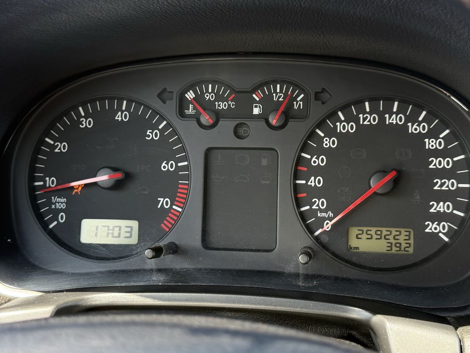 Volkswagen Golf IV 2000 р. 1.6 по тп