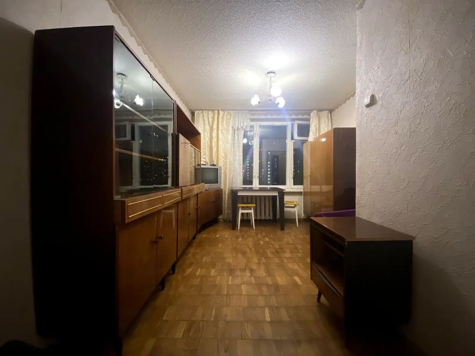 М. Дорогожичі, Іллєнка 89, 1 кімнатна біля метро