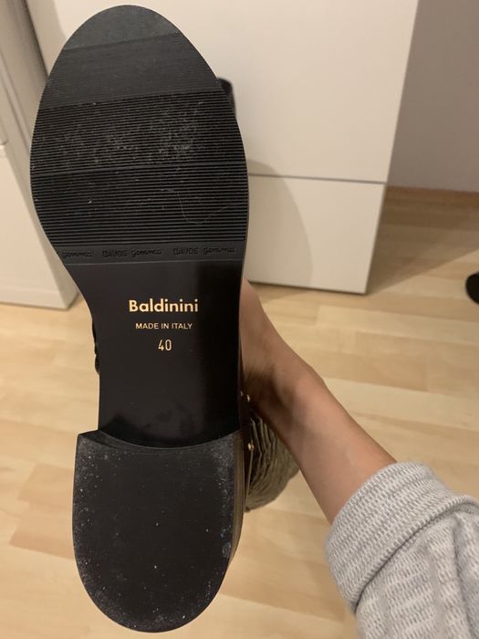 Чоботи нові Baldinini