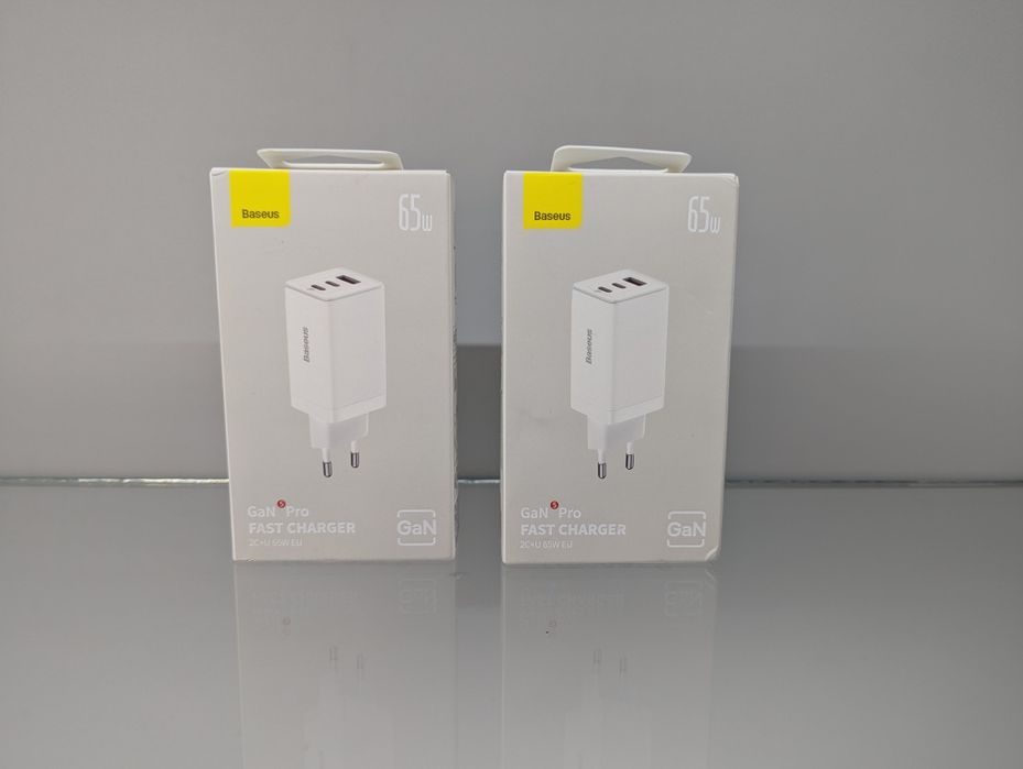 BASEUS GaN5 Pro 65W 2 Type-A + USB Type-C 100W Зарядное Устройство