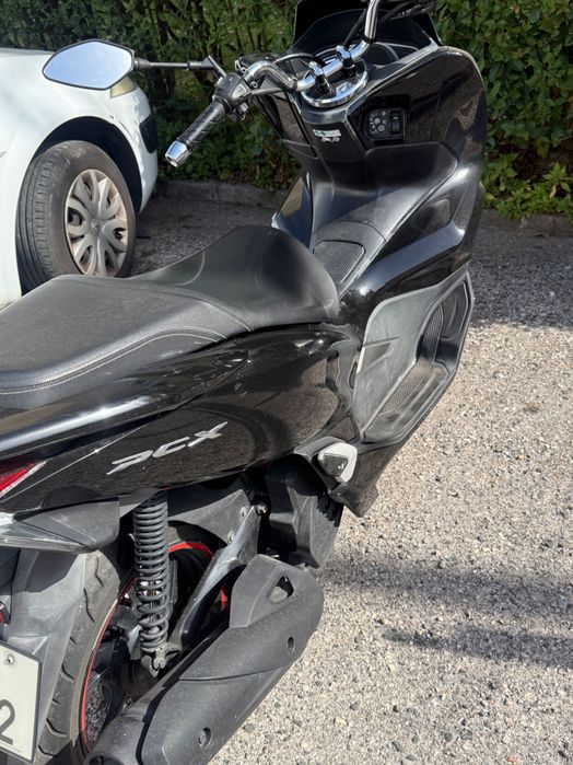 Moto automática PCx