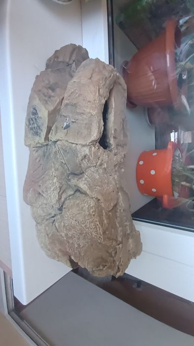 Декоративний грот для акваріума