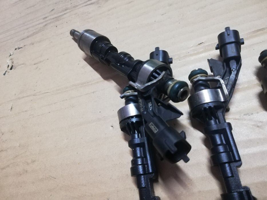 Wtryskiwacz wtrysk paliwa benzyny 1.6 EcoBoost 150 KM Ford Volvo