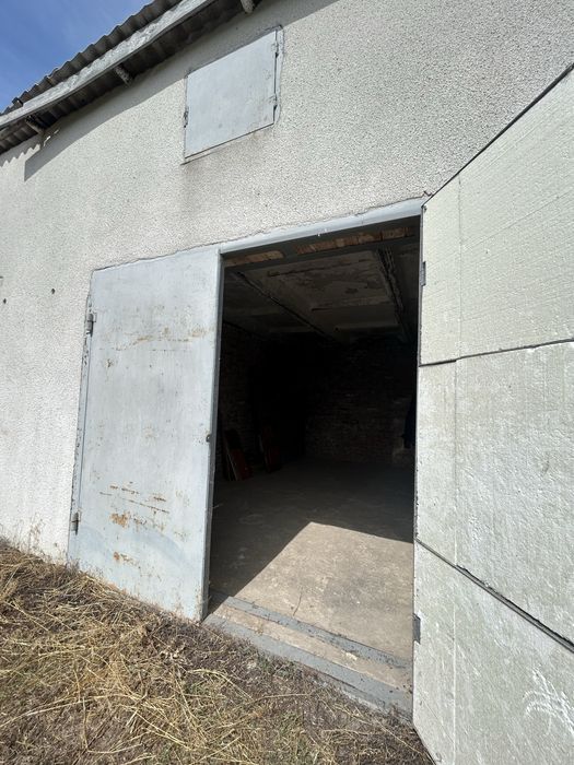 Продам або здам гараж в центрі краснокутська!