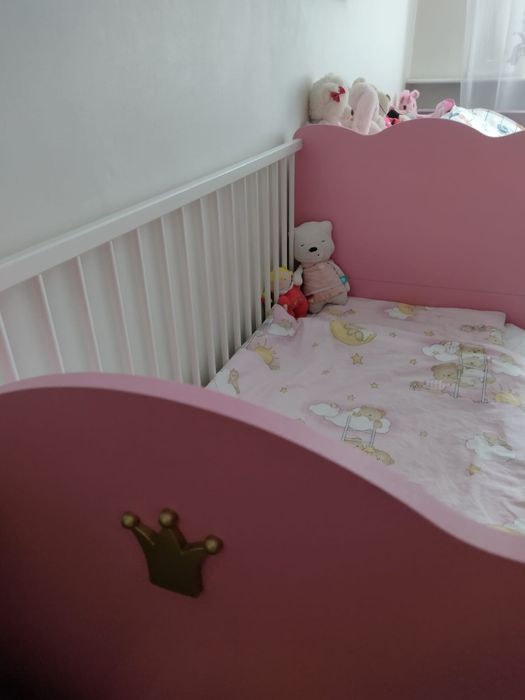 Łóżeczko dziecięce z materacem