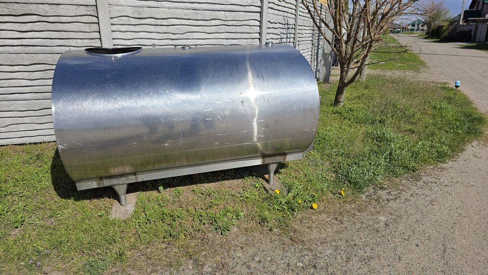 Молочний охолоджувач Бочка нержавіюча Танкер