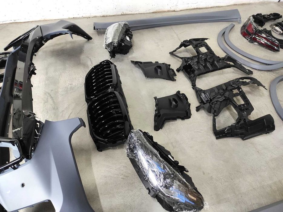 Комплект рестайлінга з оптикой M paket LCI BMW X5 G05 2023 +