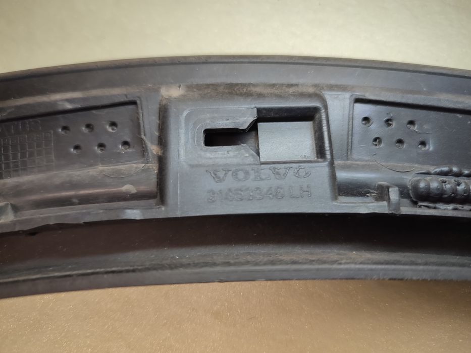 Listwa Błotnika Tył Lewa Volvo XC90 II 21r Oryginał