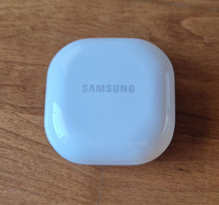 Samsung Buds2 - Brancos (Como Novos)