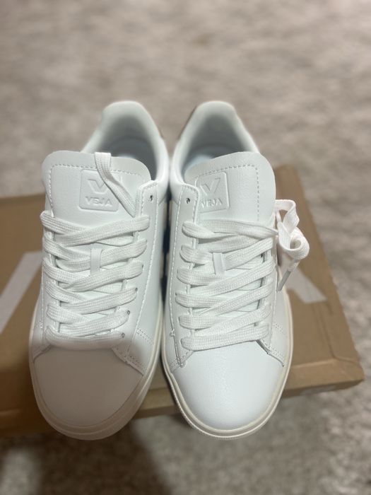 Tenis VEJA tam 37 NOVOS