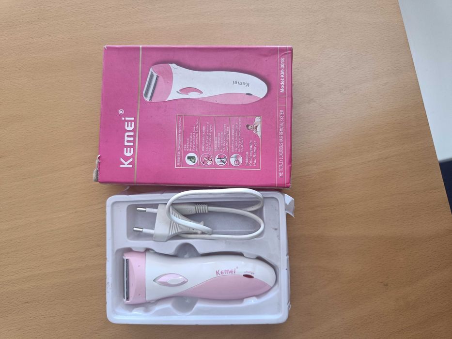 Trimmer/Razor Rosa Feminino com Caixa