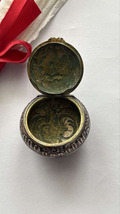 Srebrne puzderko - secesja