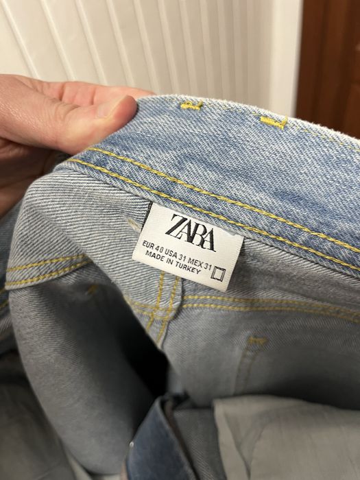 Чоловічі джинси ZARA світлі з лампасами розмір М