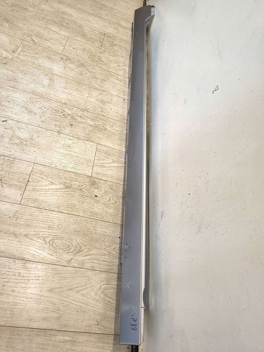 nakładka progowa prawa strona volkswagen passat b8 3g0853858f